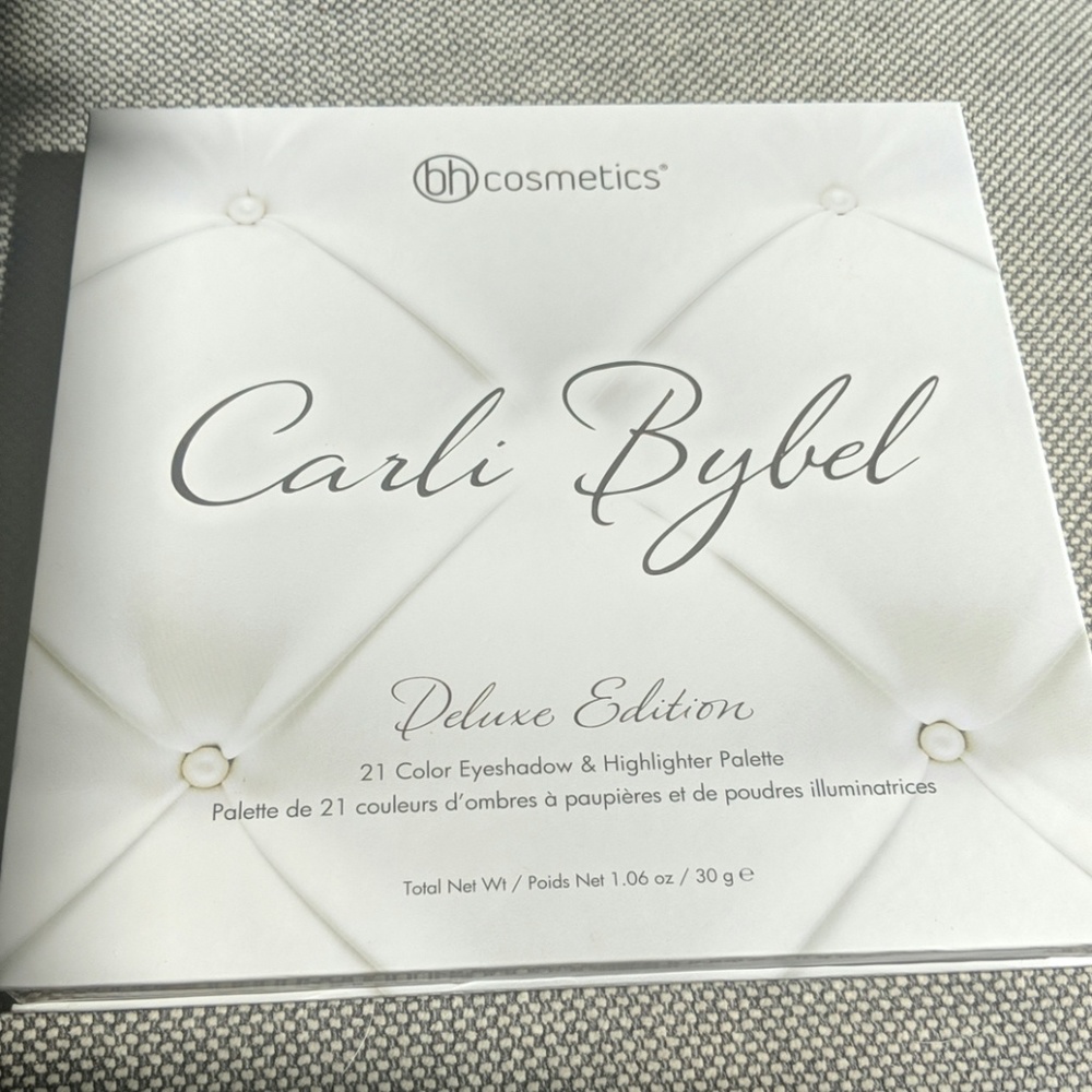 Carli Bybel x BH Cosmetics Deluxe Pallete